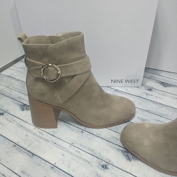 Nine West SZ 10M Nevermind 2 Women's Ankle Boots . Condition is New with box. - Picture 5 of 13